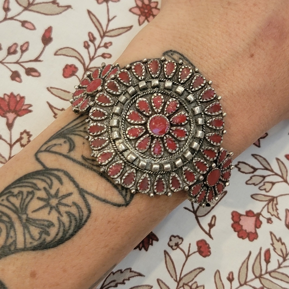 Red stone cluster cuff